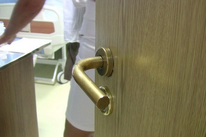 Кашкавал салам луканка са раздавани като компенсация за фиктивен прием